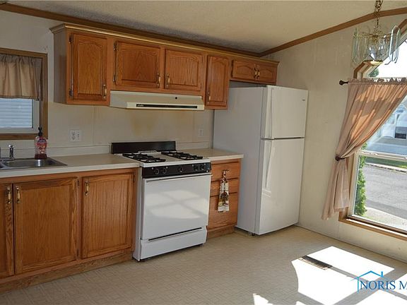 3rd image of 8221 Maplewood Dr Lot L-433