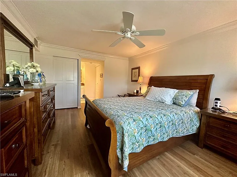 555 Park Shore Dr #B-403 — Photo 19