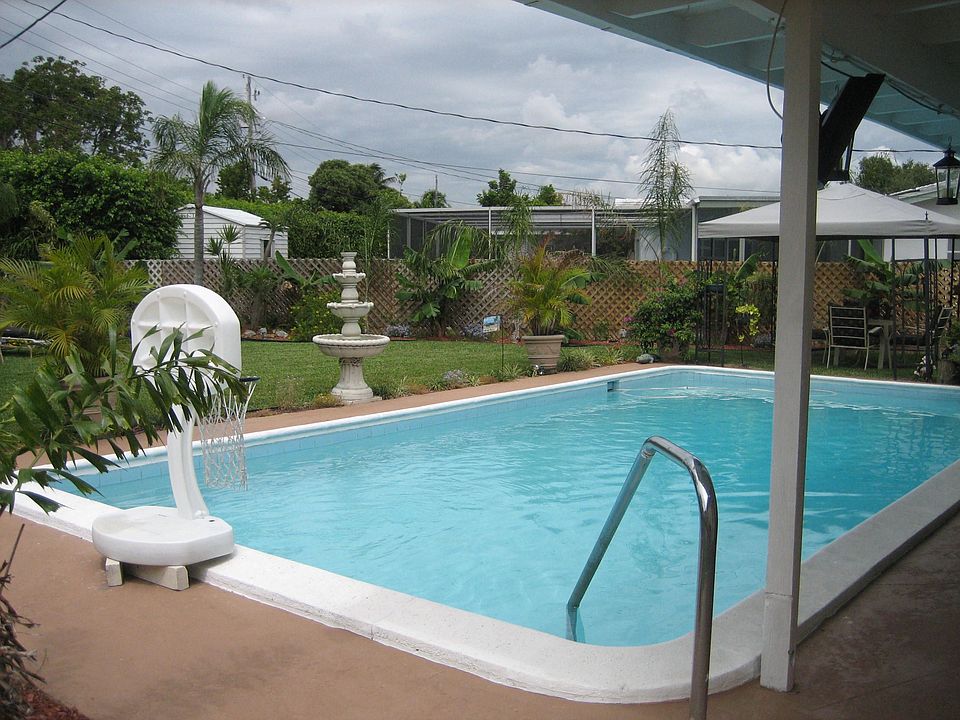 Backyard Pool Area
