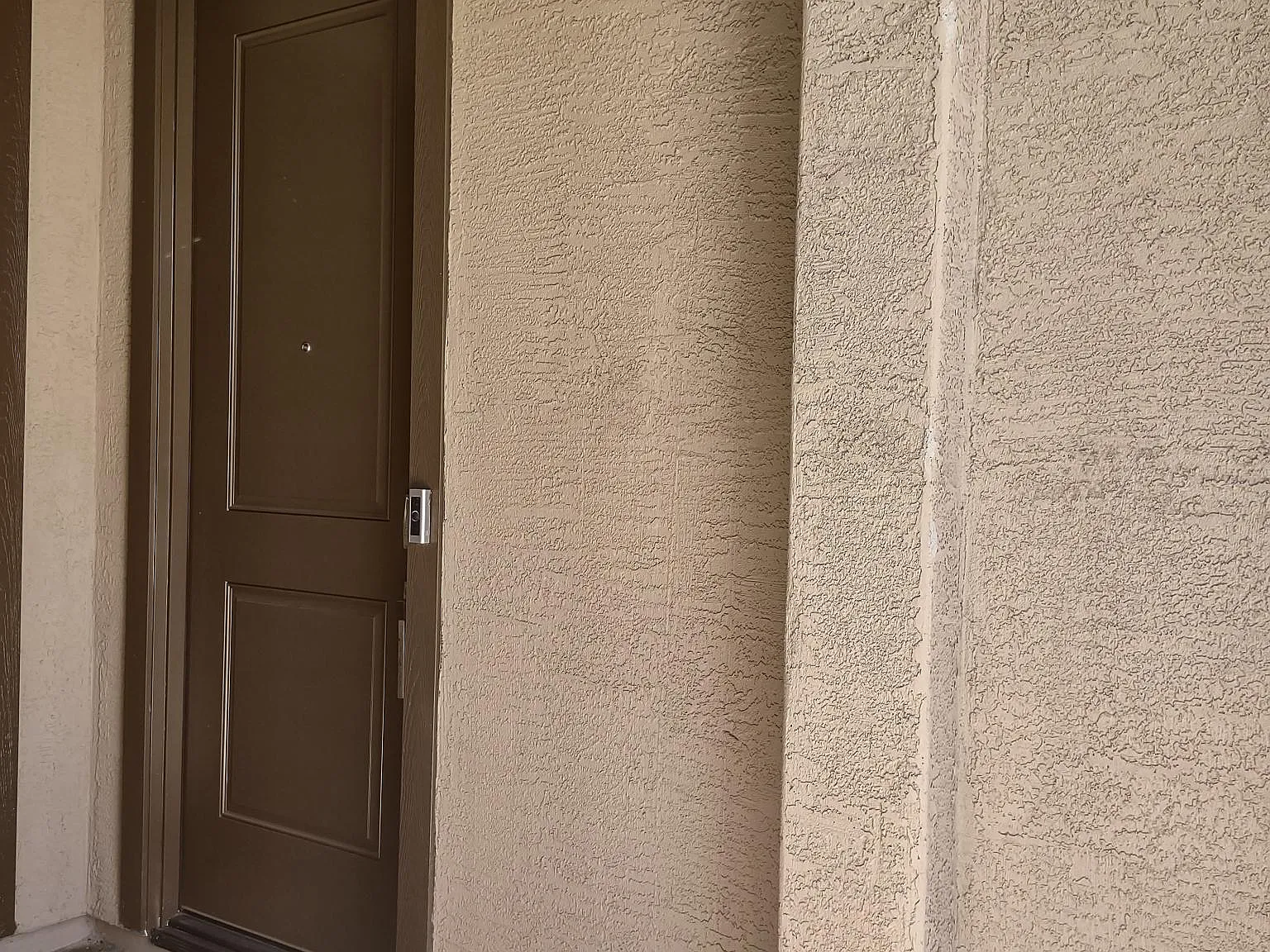 170 E Birchwood Pl — Photo 2