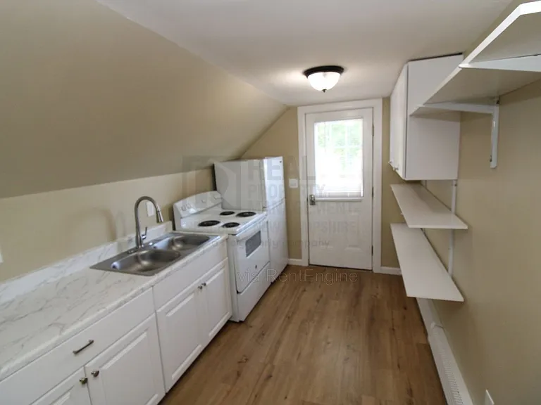 31B Park St — Photo 1