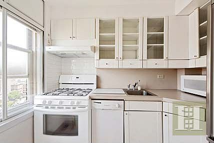 4th image of 302 W 12th St APT 17D