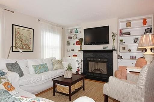 3rd image of 36 Tisdale Dr
