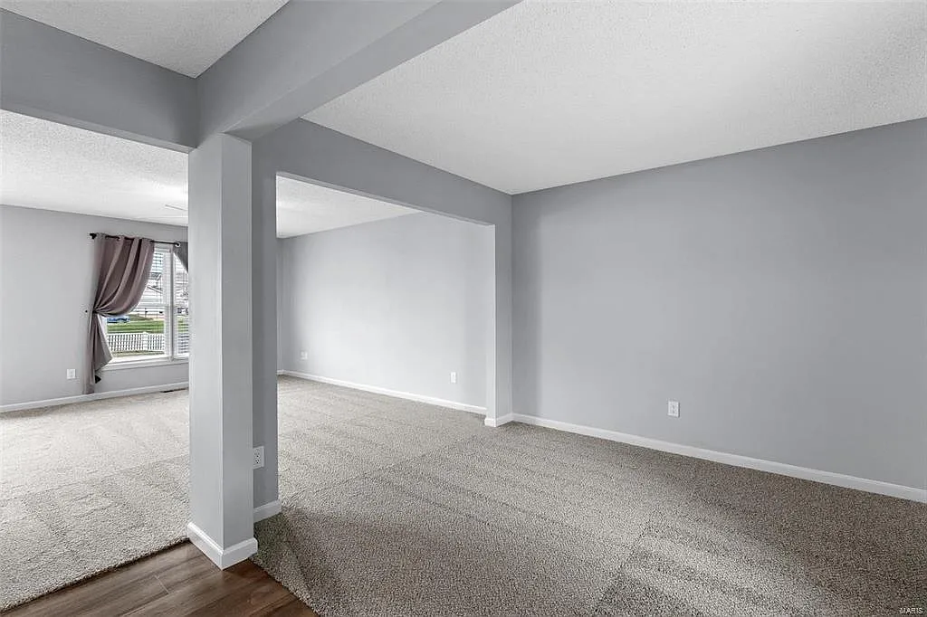 235 John Charles Dr — Photo 2