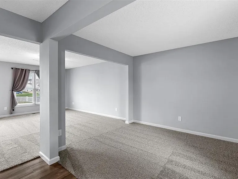 235 John Charles Dr — Photo 2