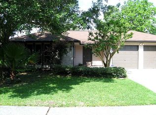 109 Greenshire Dr, League City, TX 77573