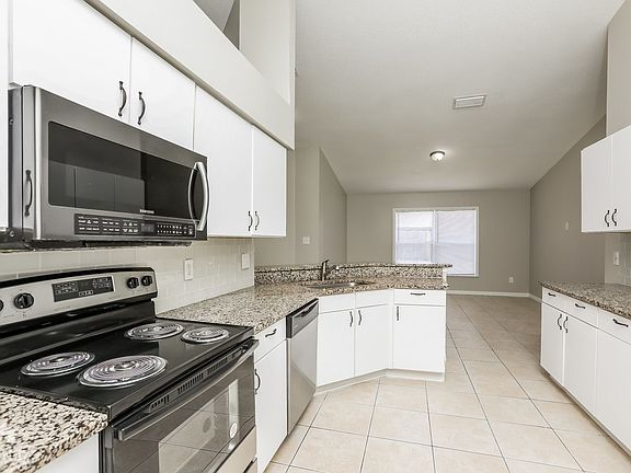 3rd image of 14428 Peppermill Trl