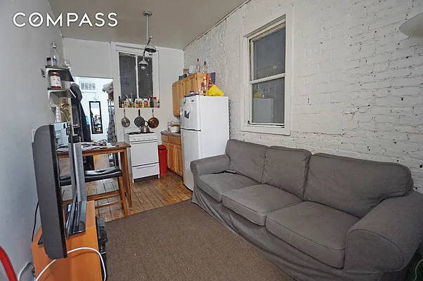 Rented by Compass | media 13