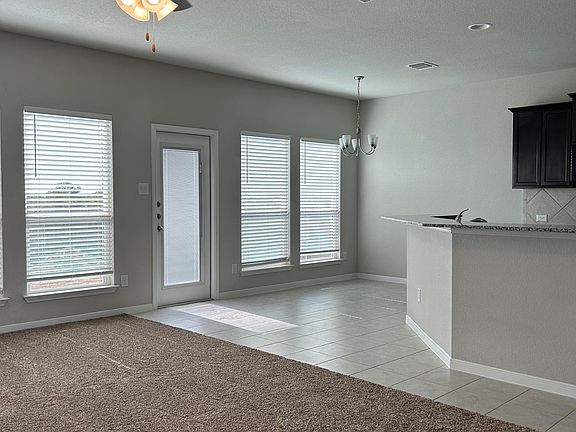 4th image of 705 Skylar Heights Dr