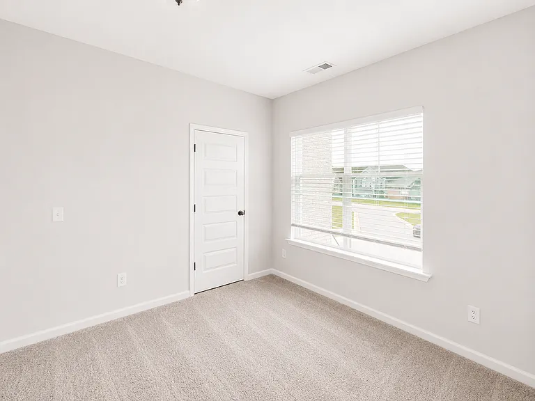 32 Cove Ct — Photo 15