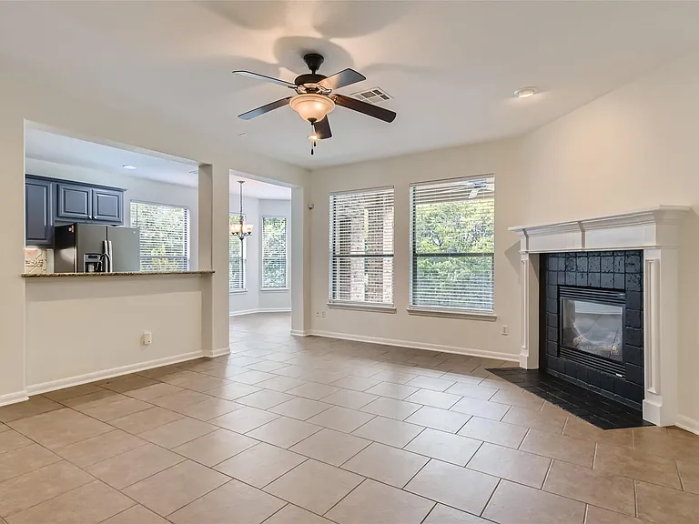 12609 Calistoga Way — Photo 10