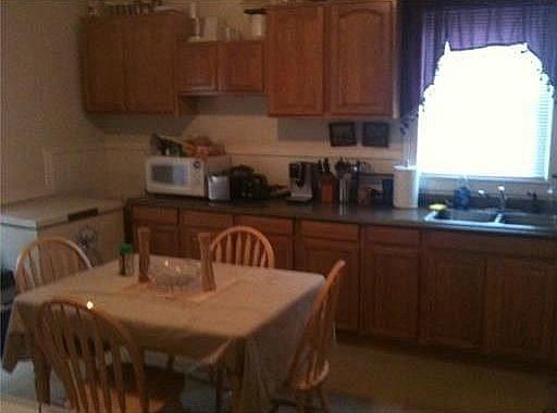 2nd image of 123 River Ave #125