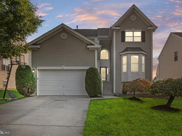 7 Providence Ct, Delran, NJ 08075