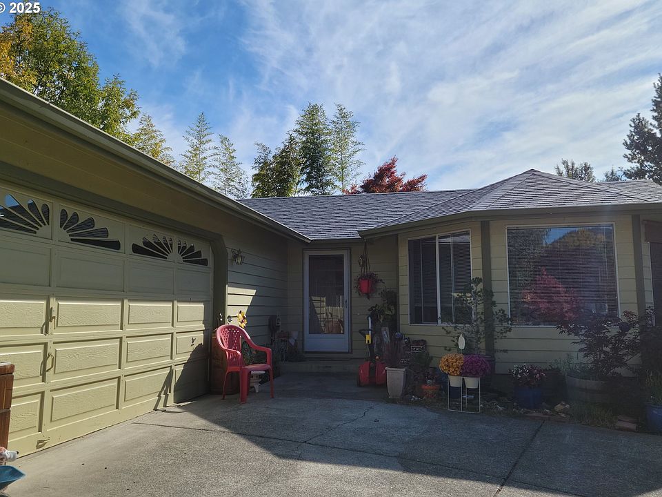 1st image of 1523 NW Thompson Way