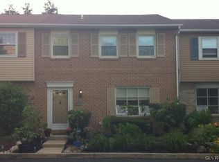 4551 N Hedgerow Dr, Allentown, PA 18103