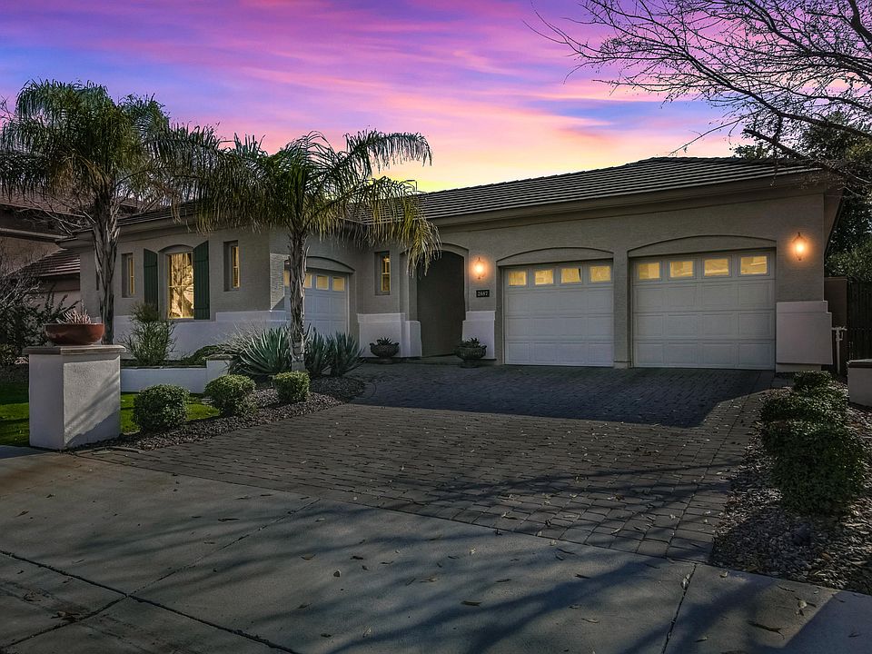 1st image of 2687 E Parkview Dr