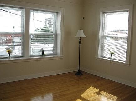 3rd image of 518 S 7th St APT 209