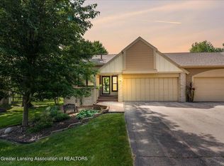 1221 Brook Trl, Lansing, MI 48917