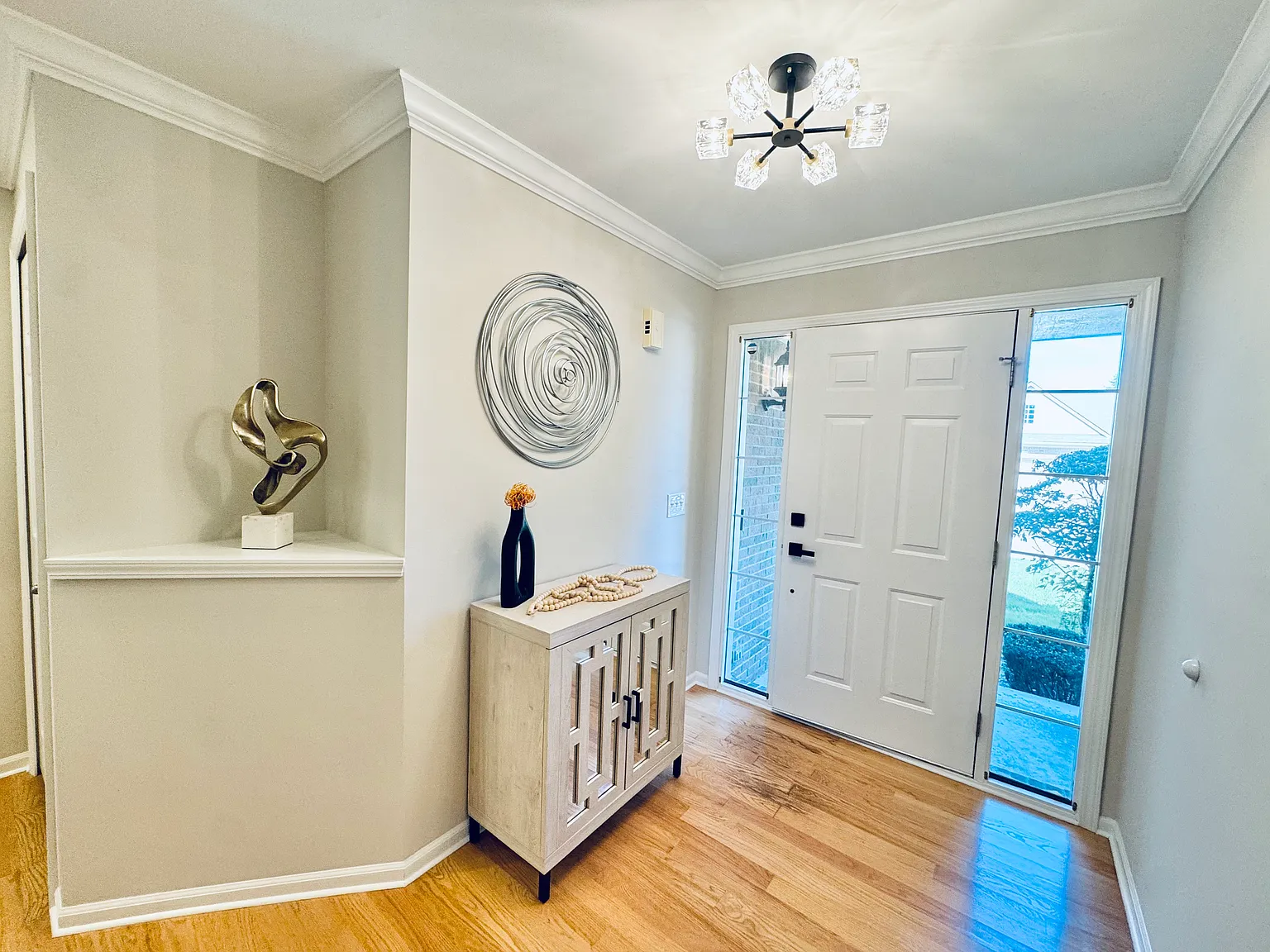 3 bed, 2.5 bath, 1586 sqft, $2,700 — Photo 4