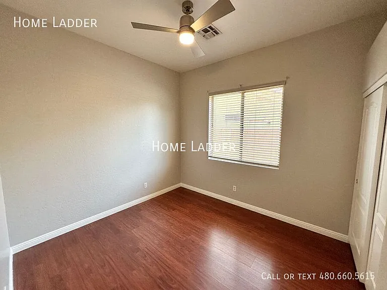 244 W Merrill Ave — Photo 15
