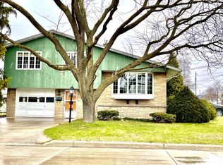 2602 Hamilton St, Manitowoc, WI 54220