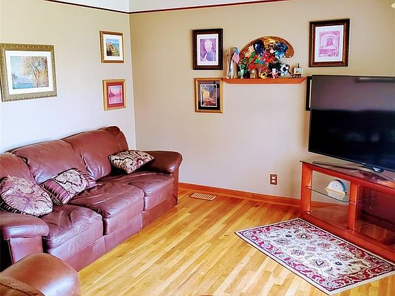 4th image of 4671 Marlow Dr