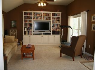 31 Winwood Dr, Center Barnstead, NH 03225