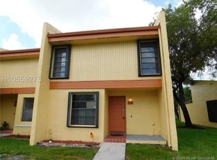 1630 NW 93rd Ave #305, Hollywood, FL 33024