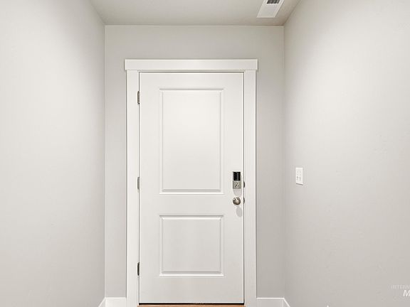 2nd image of 3084 N Porgy Way