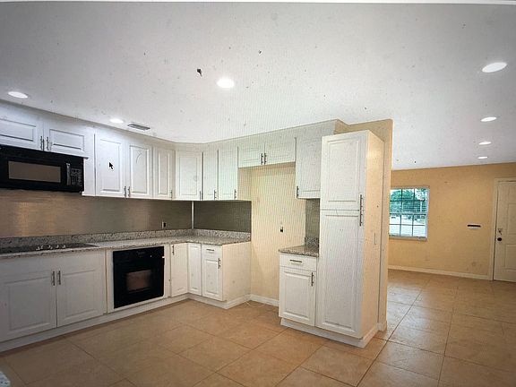 2nd image of 5326 Metro Dr
