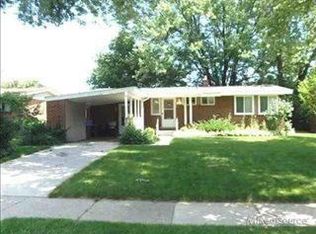 894 Brooklawn Rd, Troy, MI 48084