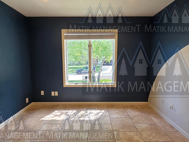 1420 Ridge Cliff Ln NE — Photo 29