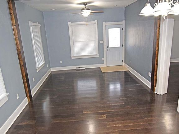 2nd image of 2331 N Grand Ave