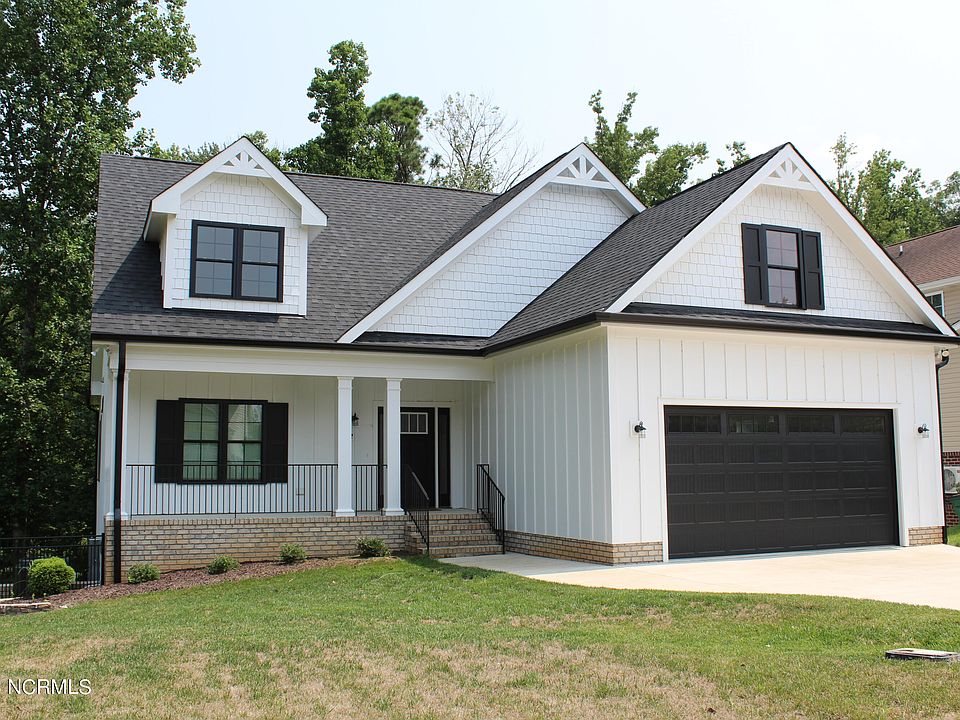 1st image of 882 Live Oak Lane
