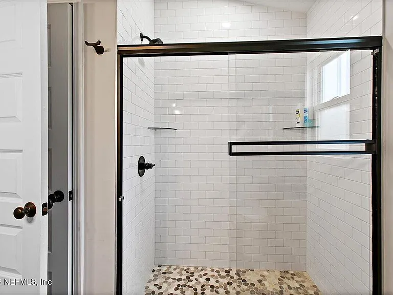 402 El Rey Ave — Photo 11