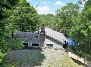 42 S Shore Dr, Middletown, NY 10940