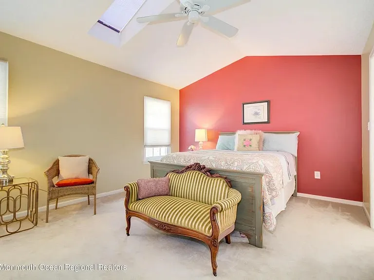 36 Austin St — Photo 18