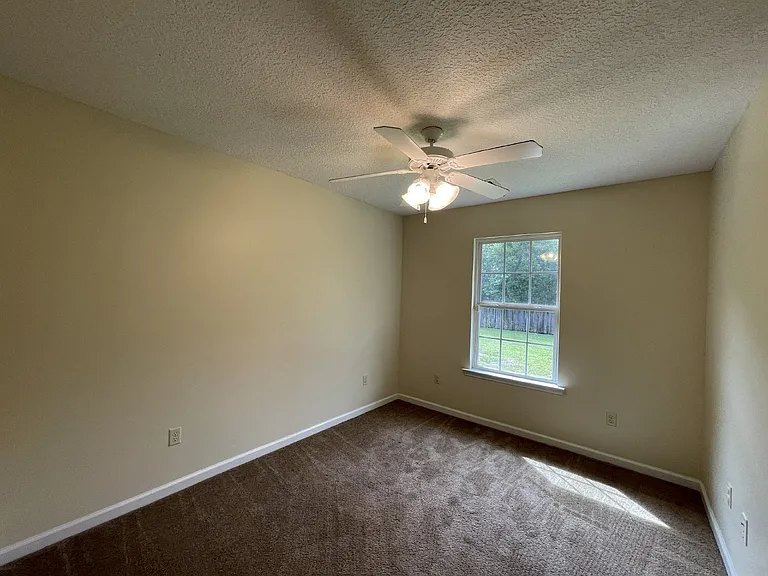 261 Winchester Way SE — Photo 13