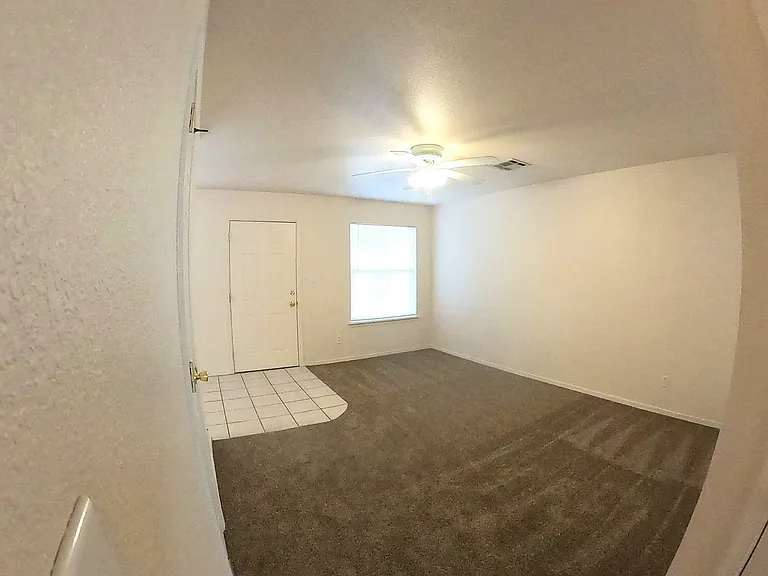 2225 Bex St — Photo 12