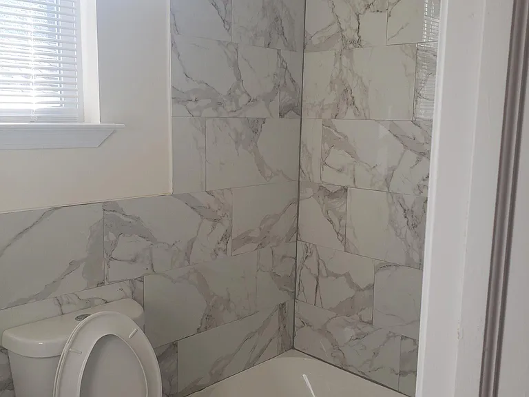 221 Fairmount Ave #2 — Photo 4