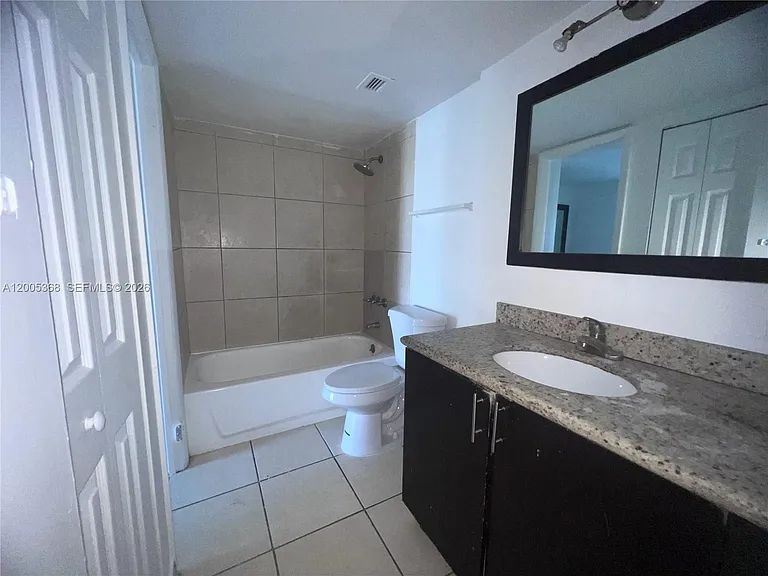 496 NW 165th Street Rd #D414 — Photo 12