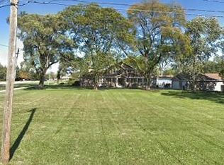 15W754 72nd St, Burr Ridge, IL 60527