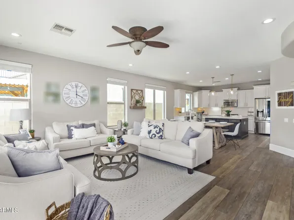 5144 W SADDLEHORN Road, Phoenix, AZ 85083