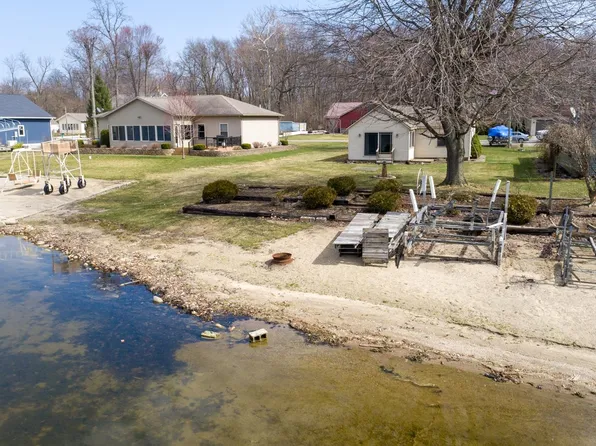 180 875th Ln, Hudson, IN 46747