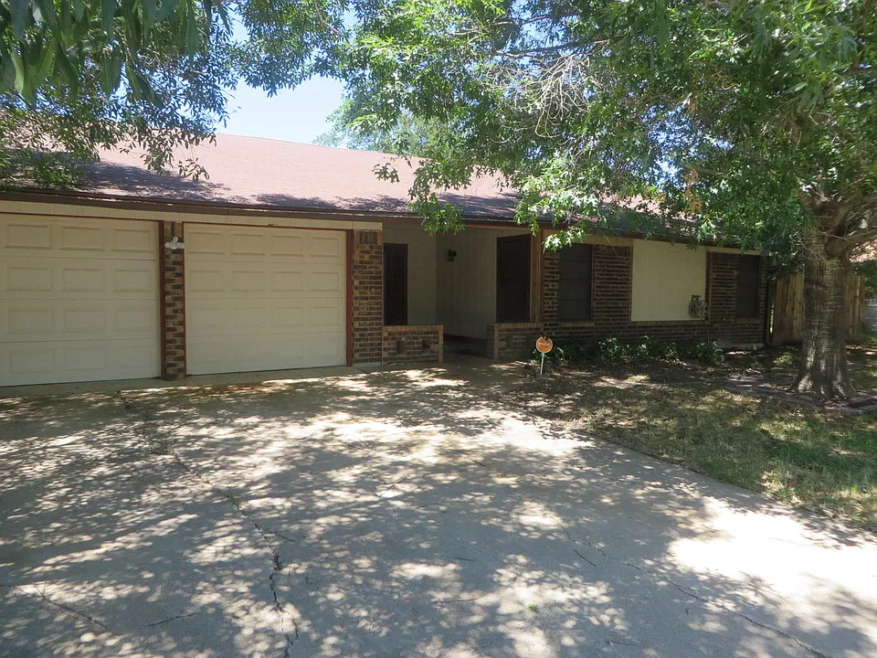 2313 Dover Rd