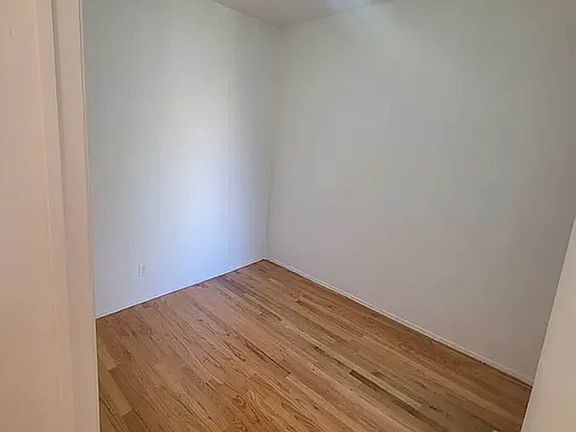 3rd image of 124 Sherman Ave #19A