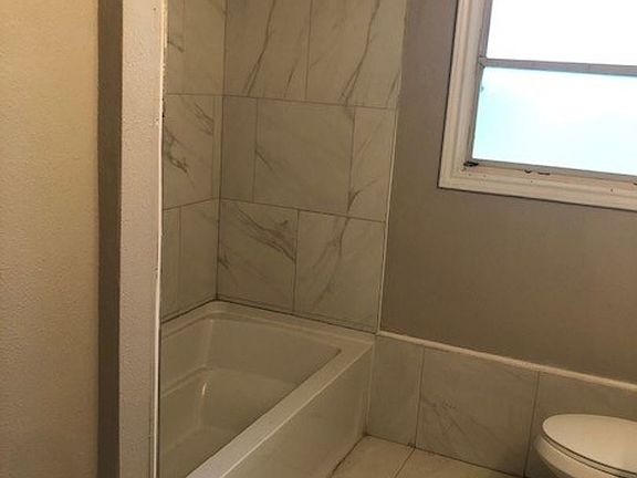 3rd image of 430 Gum Dr