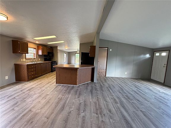 2nd image of 1245 12th St