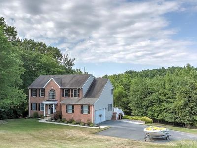 8840 Cowenton Ave, Perry Hall, MD, 21128
