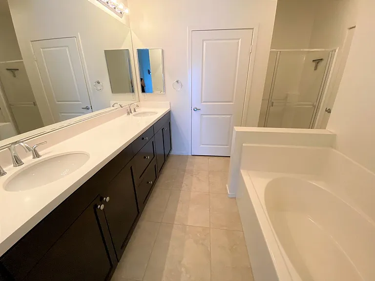 13126 Union Ave #401 — Photo 10